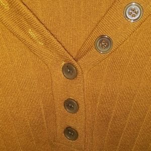 Mustard yellow sweater